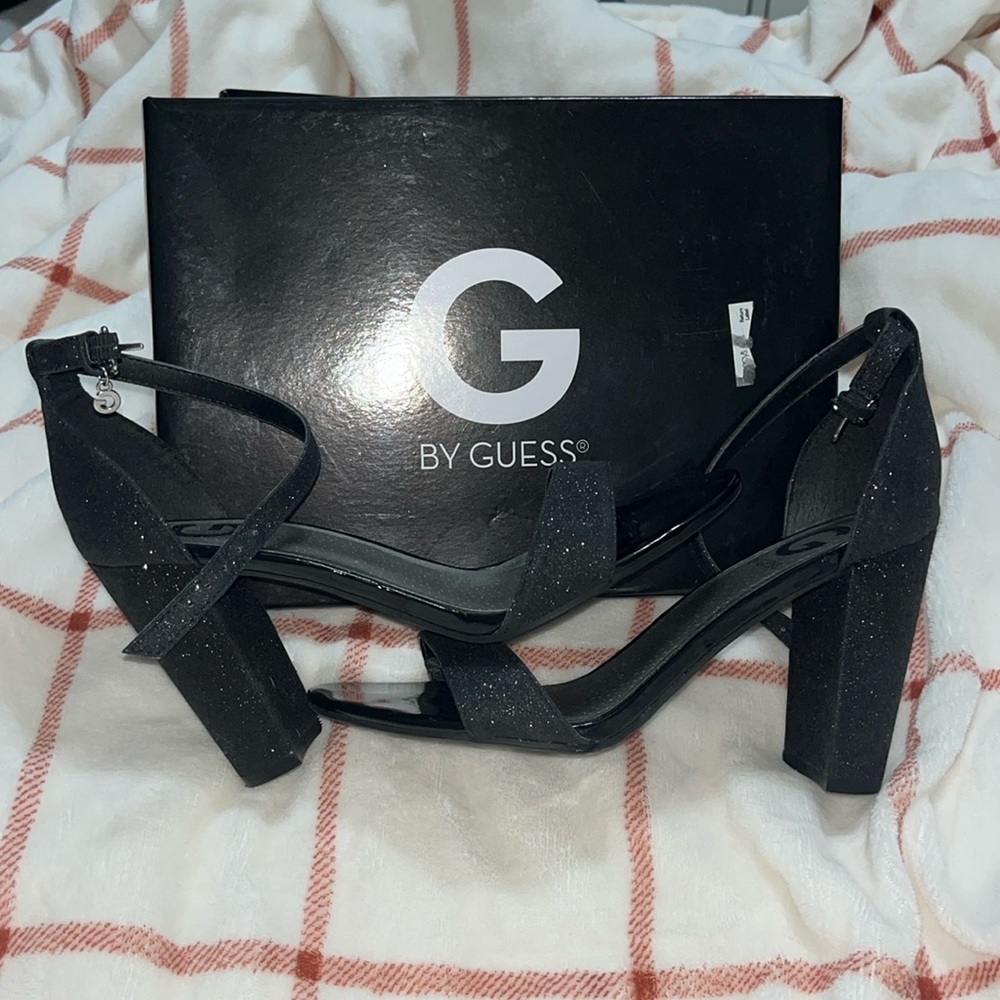 GUESS BLACK BLOCK HEELS